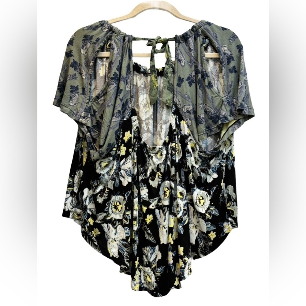 Free People “Baja Babe Cold Shoulder” top in black floral combo, size L 🖤 - Picture 7 of 13
